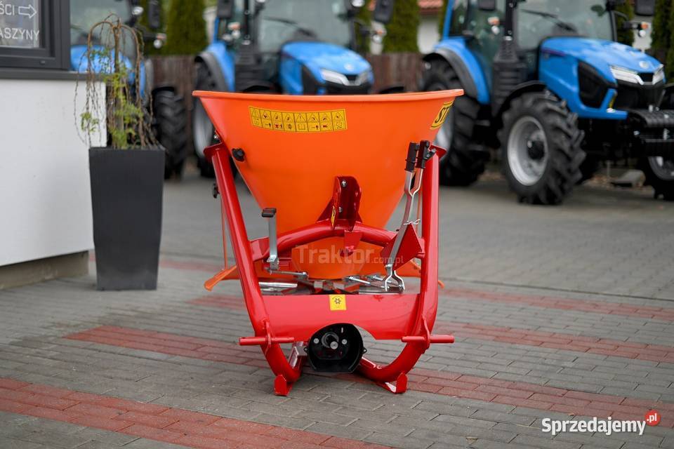 Posypywarka piasku soli piaskarka S200 Strumyk Tajęcina