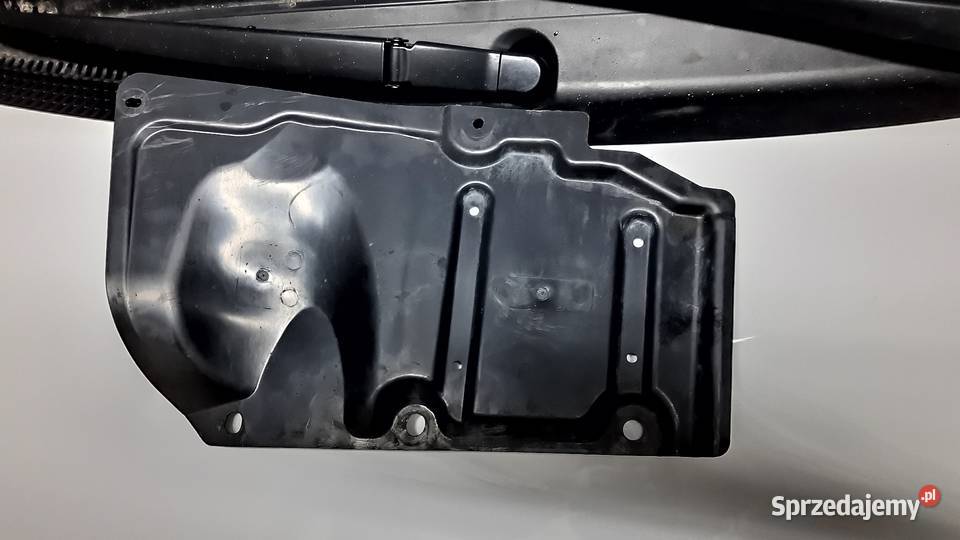 Osłona podwozia prawa Toyota Auris II 1218