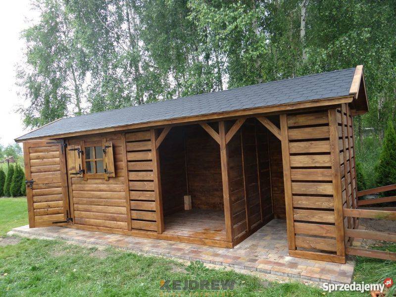 Drewutnia ozdobna z czterema boksami Wojciech Piła Pierwsza