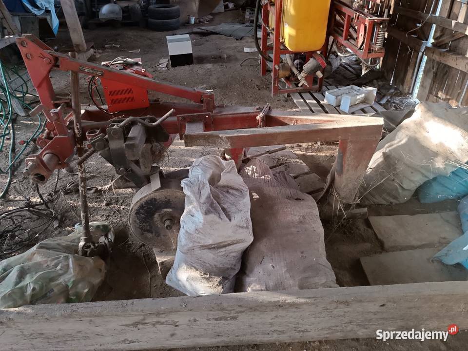 Rozsiewacz pługi opryskiwacz brony kultywator Konopnica sprzedam