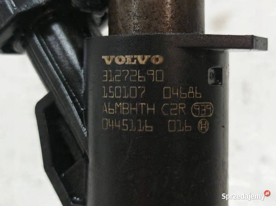 WTRYSKIWACZ 31272690 0445116016 24 D Volvo XC 70