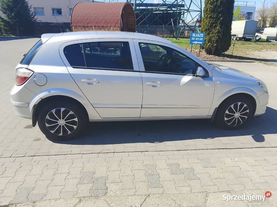 Opel Astra 2004r17 cdtii kupiony w Polsce Astra sprzedam