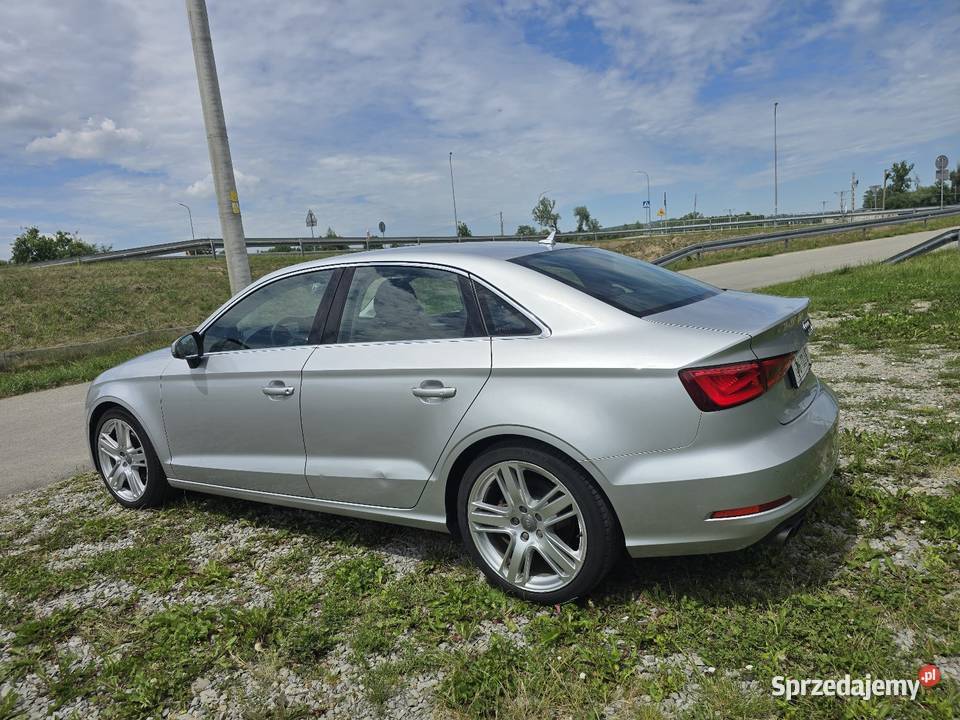Audi a3 benzyna 140koni 1 własciciel nowosci poduszka powietrzna Łubno