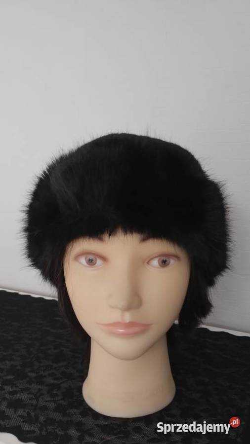 Czarna ciepła czapka imitacja futerka Hażlach