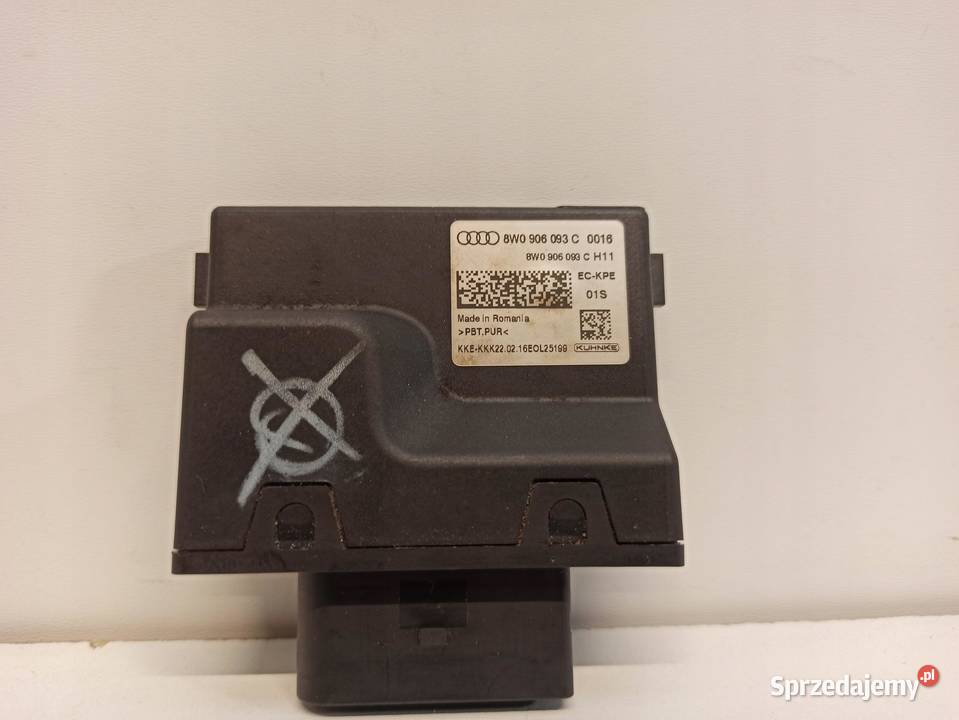 AUDI A4 B9 8W MODUŁ POMPY PALIWA 8W0906093C