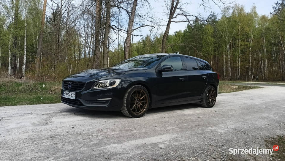 Volvo V60 model 2015 zadbane serwisowane pełna Tomaszów Mazowiecki