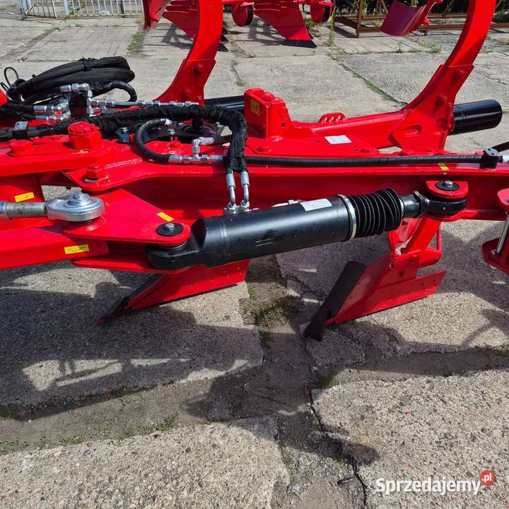 Pług obrotowy 180HP AKPIL 4 zab HYDRAULICZNE w nieuszkodzony Opoczno sprzedam