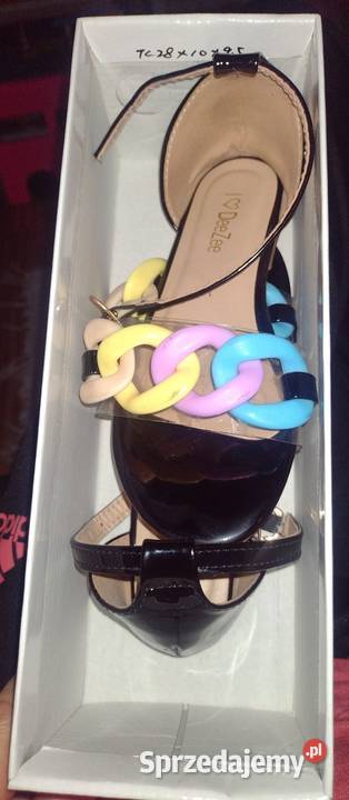 Sprzedam damskie dziewczęce na dziewczyny buty Półbuty Międzyborów