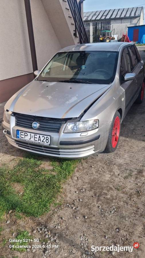 Fiat Stilo 18 133 16v lpg uszkodzony Rok produkcji 2002 Czarnożyły