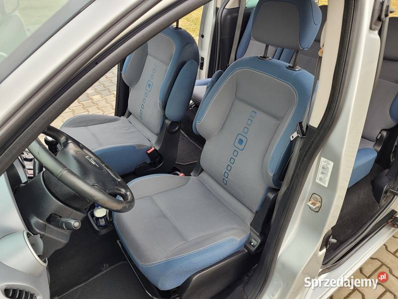 Pojemny i oszczędny dieselek lakier metallic Słomniki