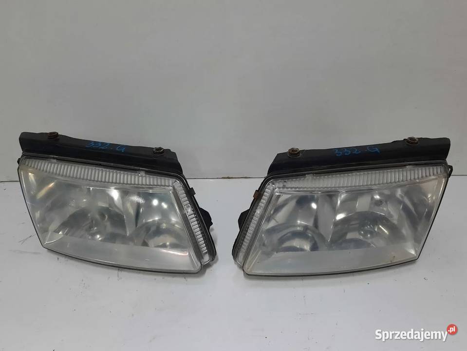332G VW PASAT B5 LAMPA LEWA PRAWA PRZOD EUROPA Włoszczowa