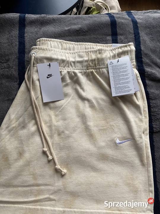 Nike damskie spodenki sprzedam