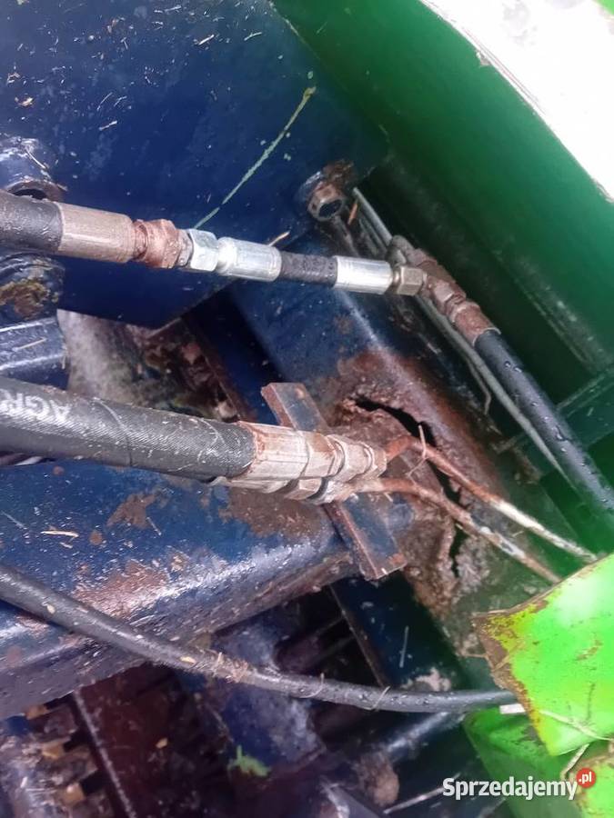 Prasa rolujaca Deutz Fahr 320 nieuszkodzony Skierniewice