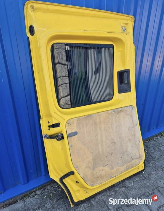 DRZWI TYŁ LEWY BOCZNE PRZESUWNE LEWE VW CADDY osobowe Działoszyce