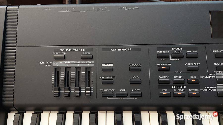 Roland XP60 syntezator stan idealny case Tychy