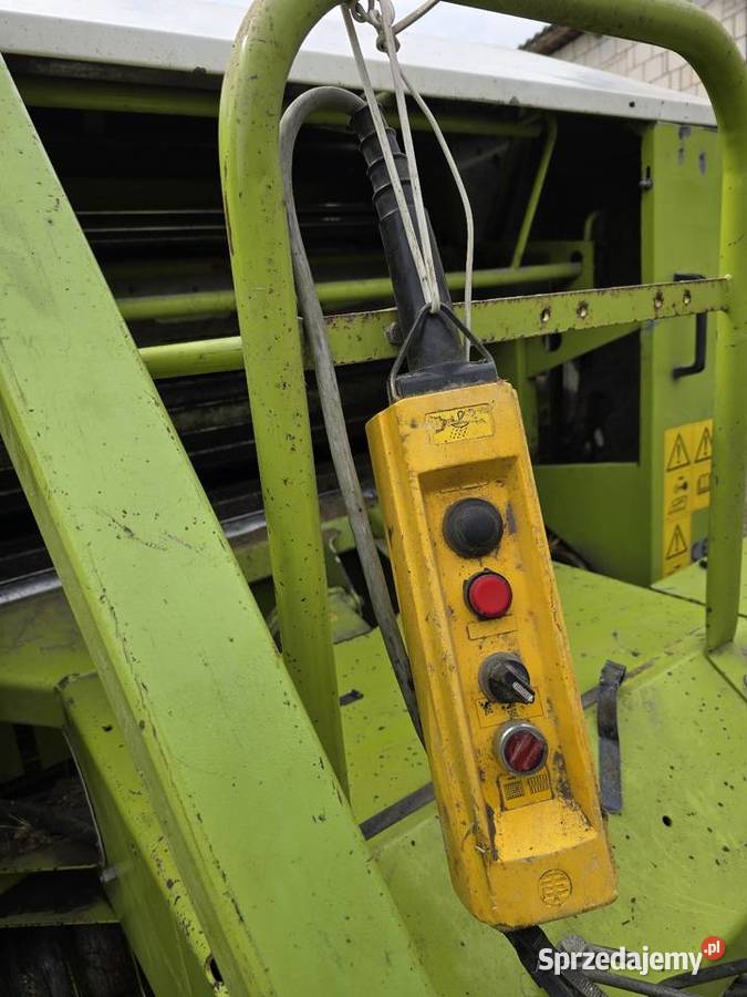 Prasa belująca Claas Rolland 250 Maszyny rolnicze Wysokie Mazowieckie