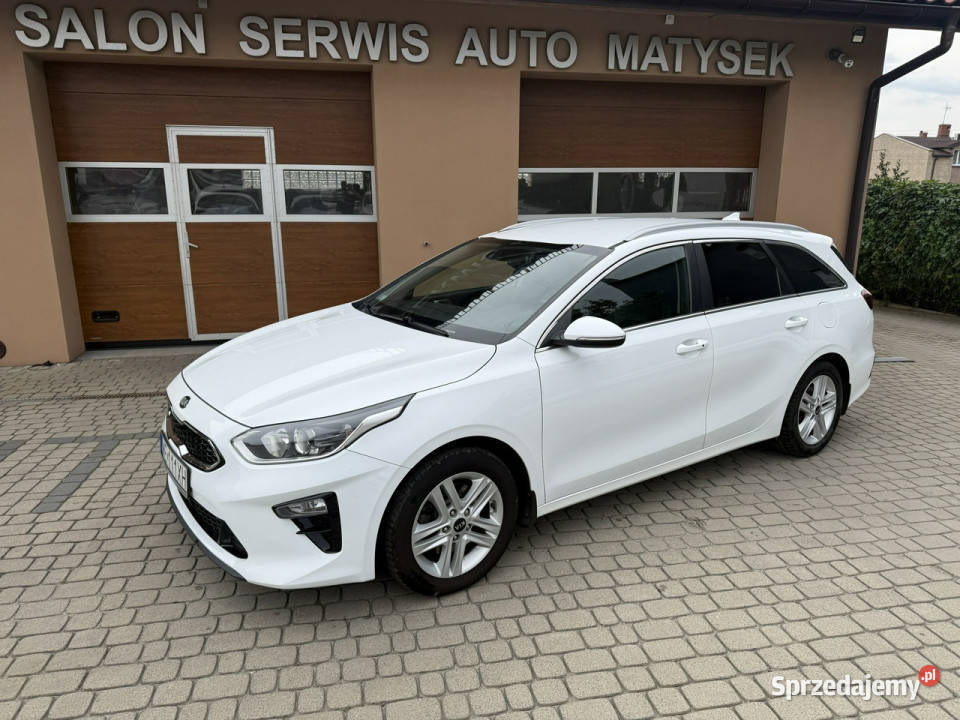 Kia Ceed 14 TGDI 140 Automat CarPlay Kamera III 1353cm3 śląskie Orzech