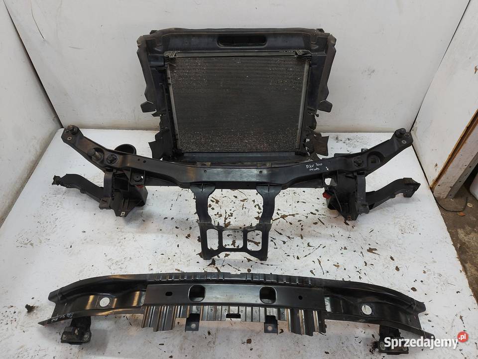 Mercedes EQV w447 Vklasa pas przedni komplet sprzedam