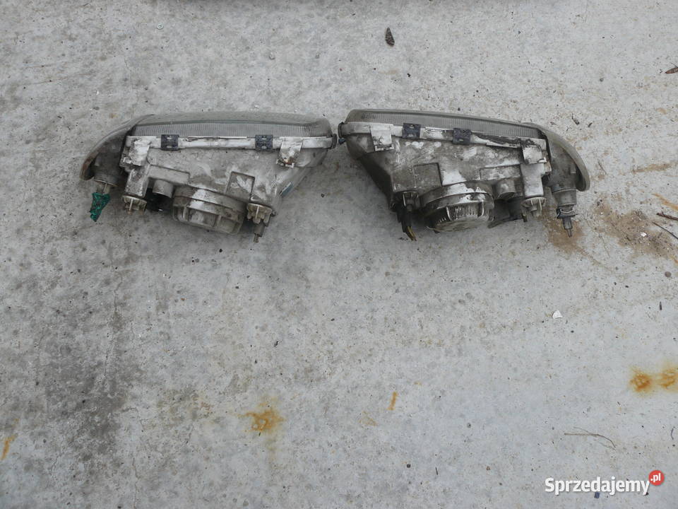 Sprzedam lampę przednią prawą lewą Skoda Felicia Kraków