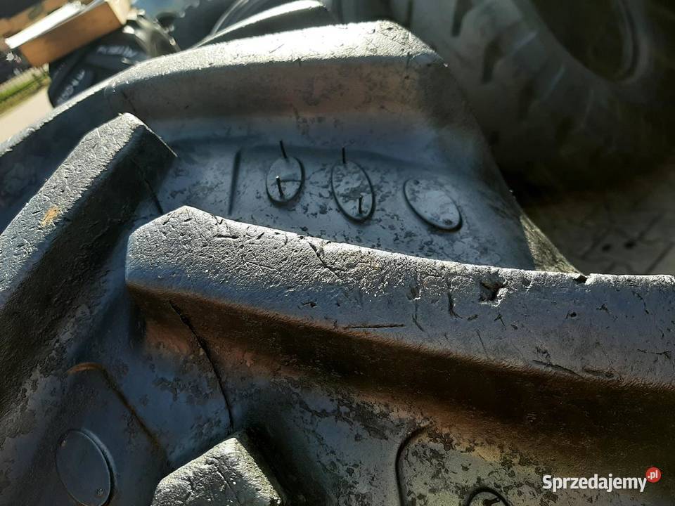 Opona używana rolnicza 34085R24 136R24 BKT Zaścianki sprzedam