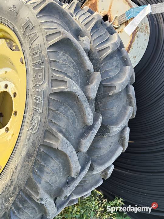 Komplet KOLA Do MIEDZYRZEDZI DEERE 27095R32 wielkopolskie