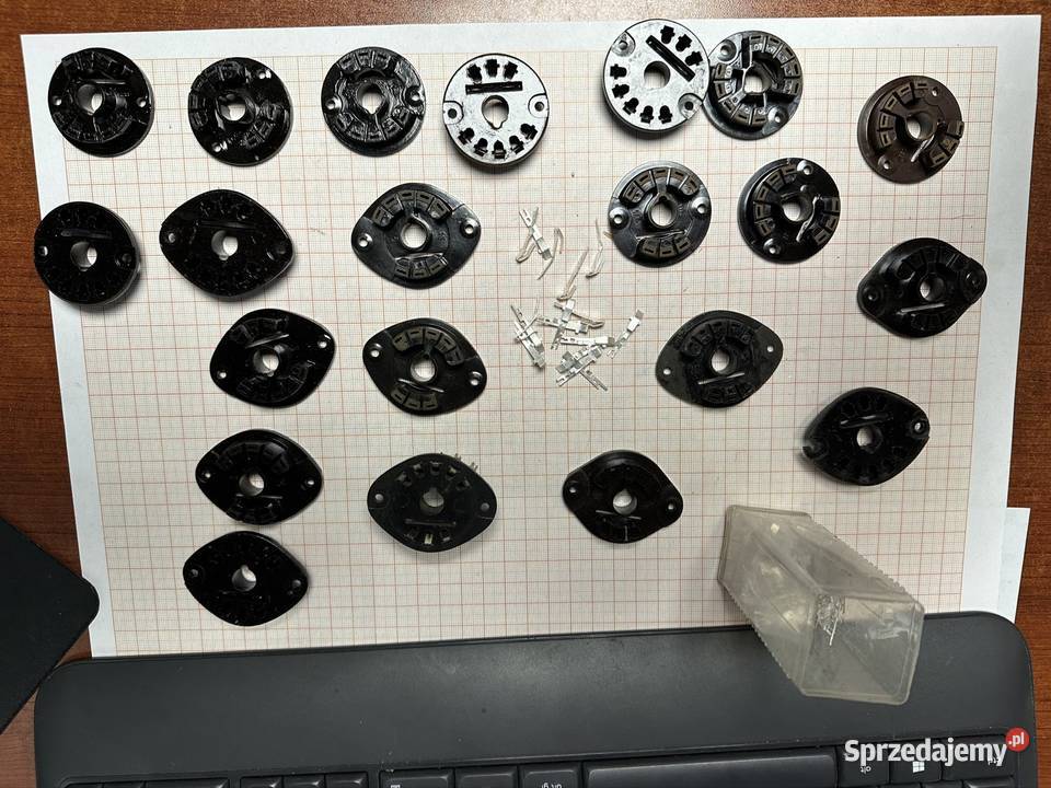 Podstawki lampy EF11EL155AZ12EF14i inne Y8A 21 Czechowice-Dziedzice