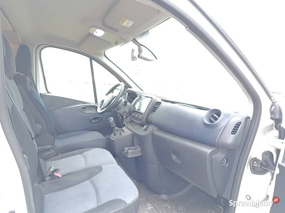 Opel Vivaro Trafic stan kamper przeczytaj opis komputer pokładowy Tarnów sprzedam