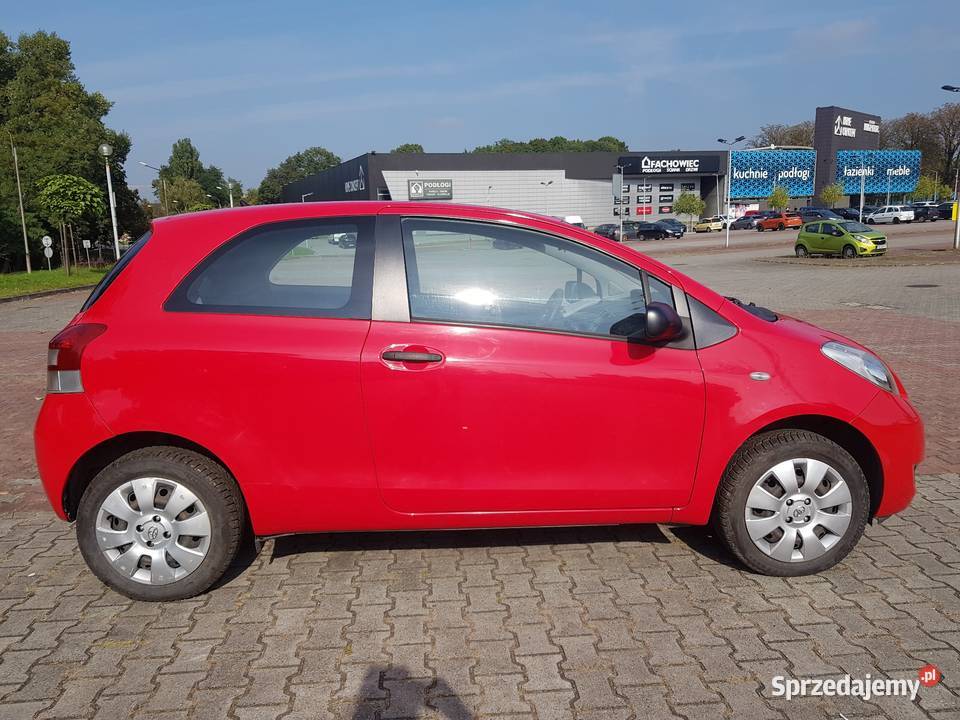 TOYOTA YARIS II 998 3 69 103801 Rok produkcji 2010 śląskie Katowice