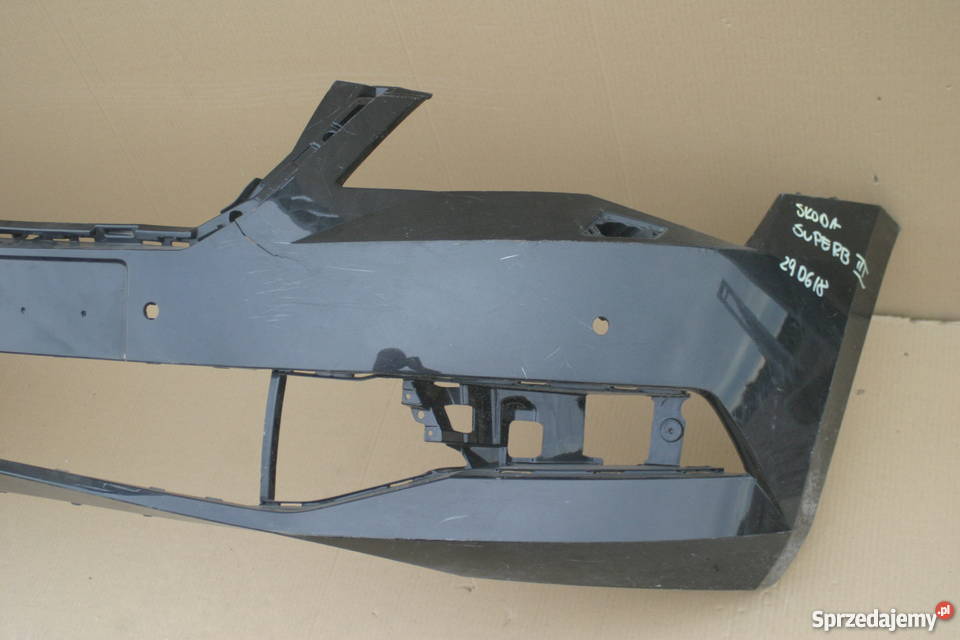 SKODA SUPERB III ZDERZAK PRZÓD PRZEDNI 3V0807221 Bieleń sprzedam