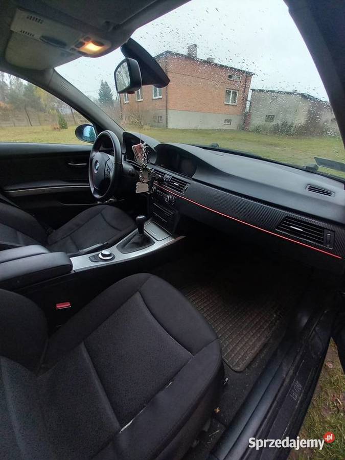 BMW E90 318i czarny sprzedam