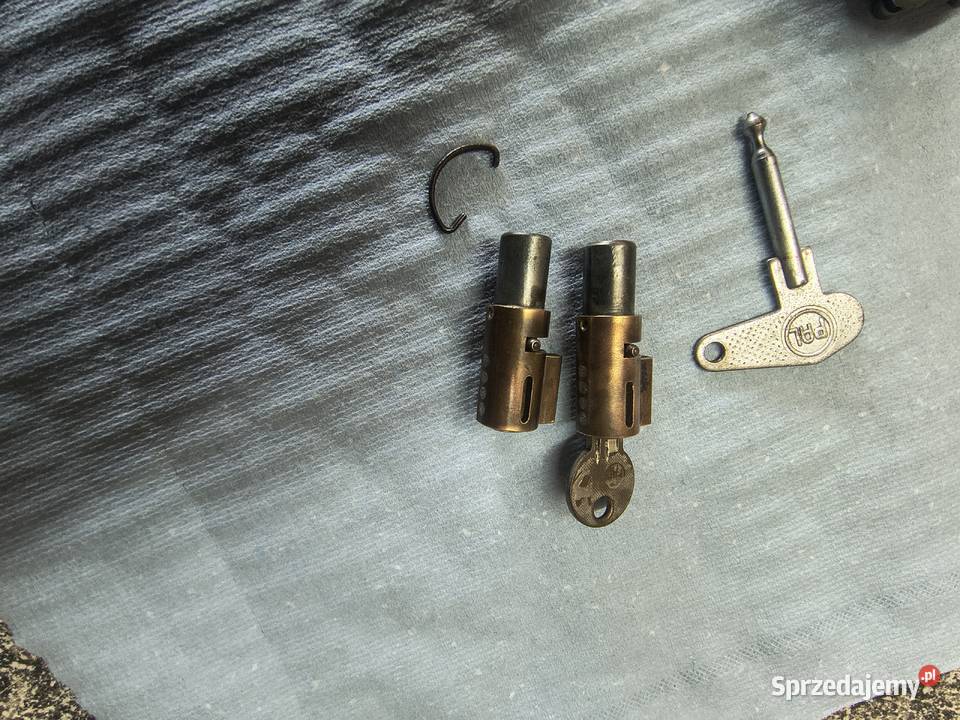 Stacyjka blokada kierownicy siedzenia cz 175 350 Stacyjki Rzeszów sprzedam
