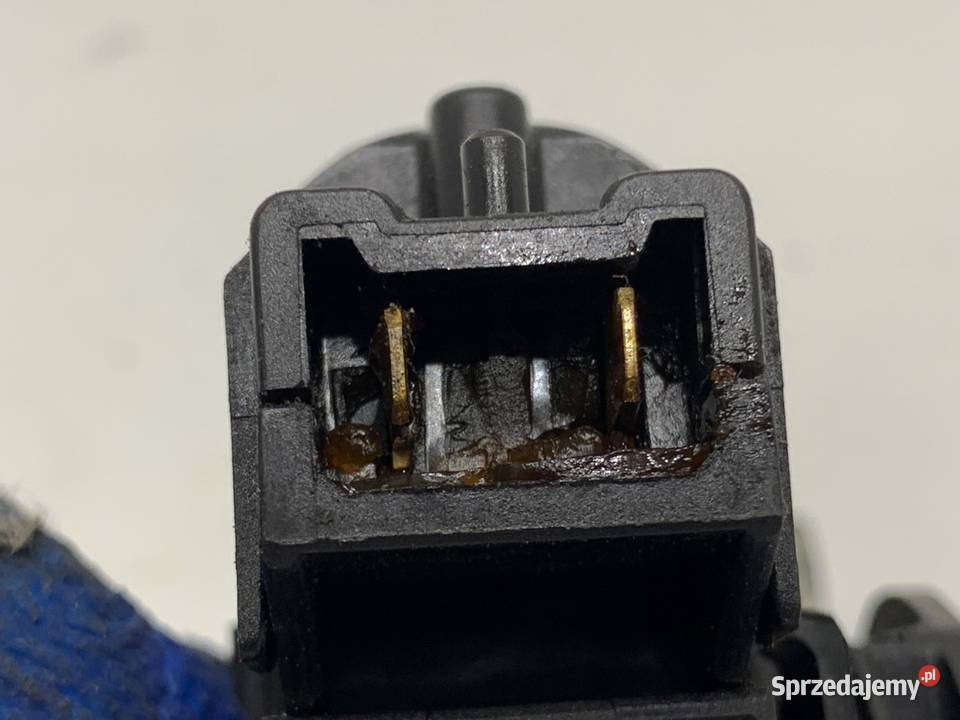 ZAMEK DRZWI PRAWY TYŁ DACIA LODGY Kombi