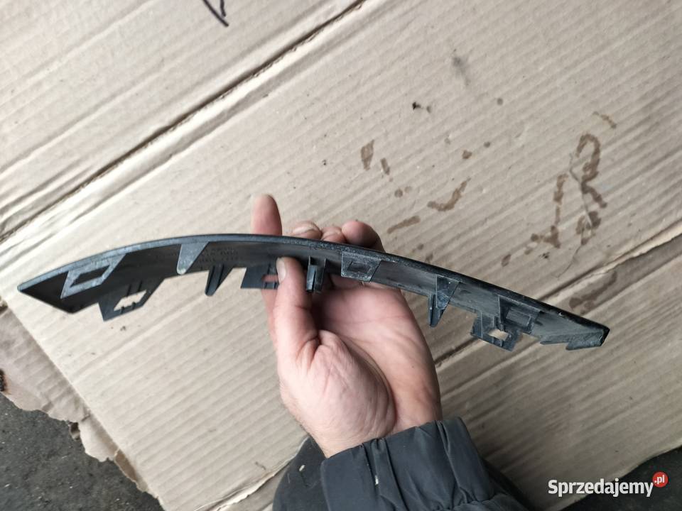 LISTWA POD LAMPE AUDI A4 B5 A4B5 8D0945101 Kamień-Kolonia