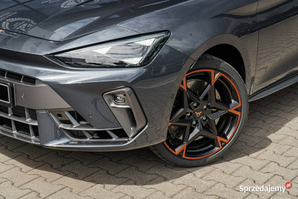 Cupra Leon Sportstourer VZ 20 TSI 333 DSG 4Drive komputer pokładowy Leon Sportstourer Łódź