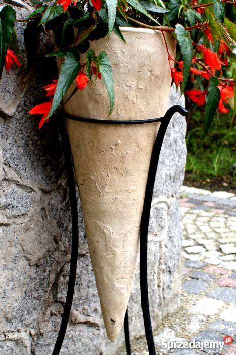 Sprzedam donicę w stojaku Mrozoodporna dolnośląskie Jelenia Góra