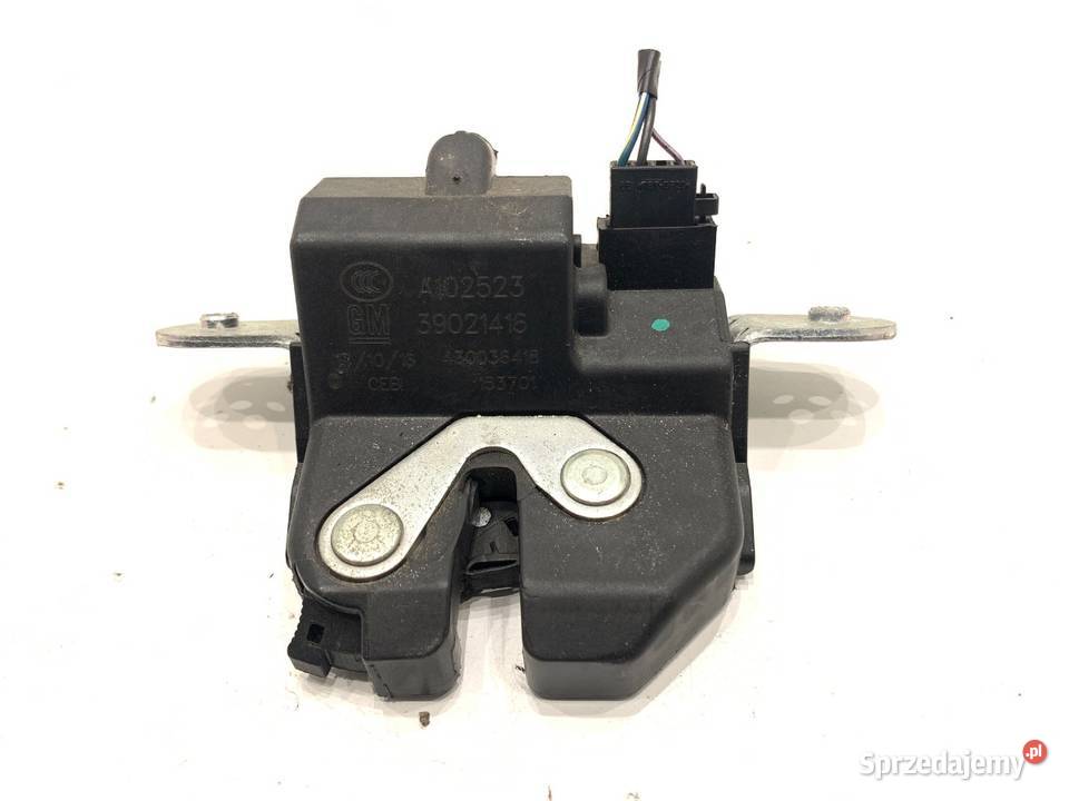 ZAMEK KLAPY TYŁ OPEL CORSA E Hatchback 39021416 Zamki, wkładki i kluczyki sprzedam