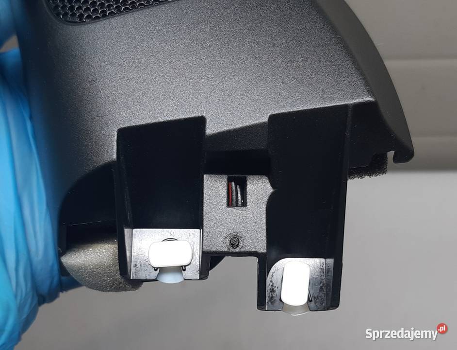 GŁOŚNIK ZAŚLEPKA TRÓJKĄT VW PASSAT B7 3AA837993B Mielęcin