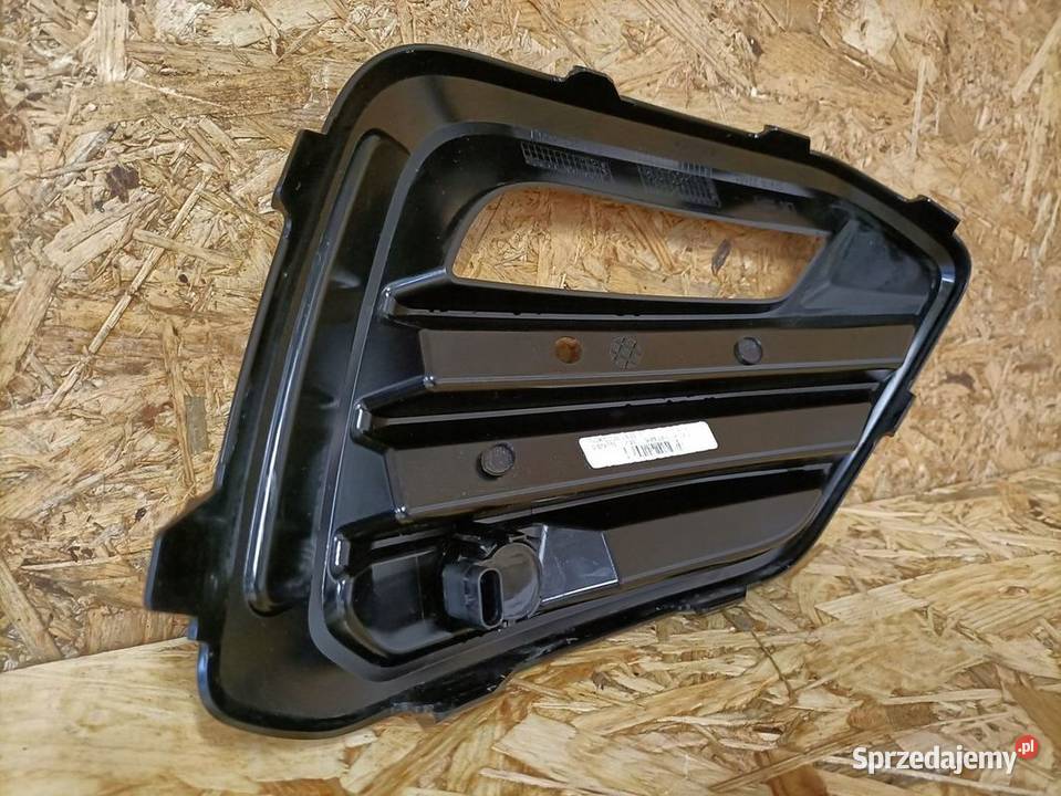 SEAT ATECA CUPRA 20 KRATKA ZDERZAKA LEWY PRZÓD osobowe wielkopolskie Pleszew