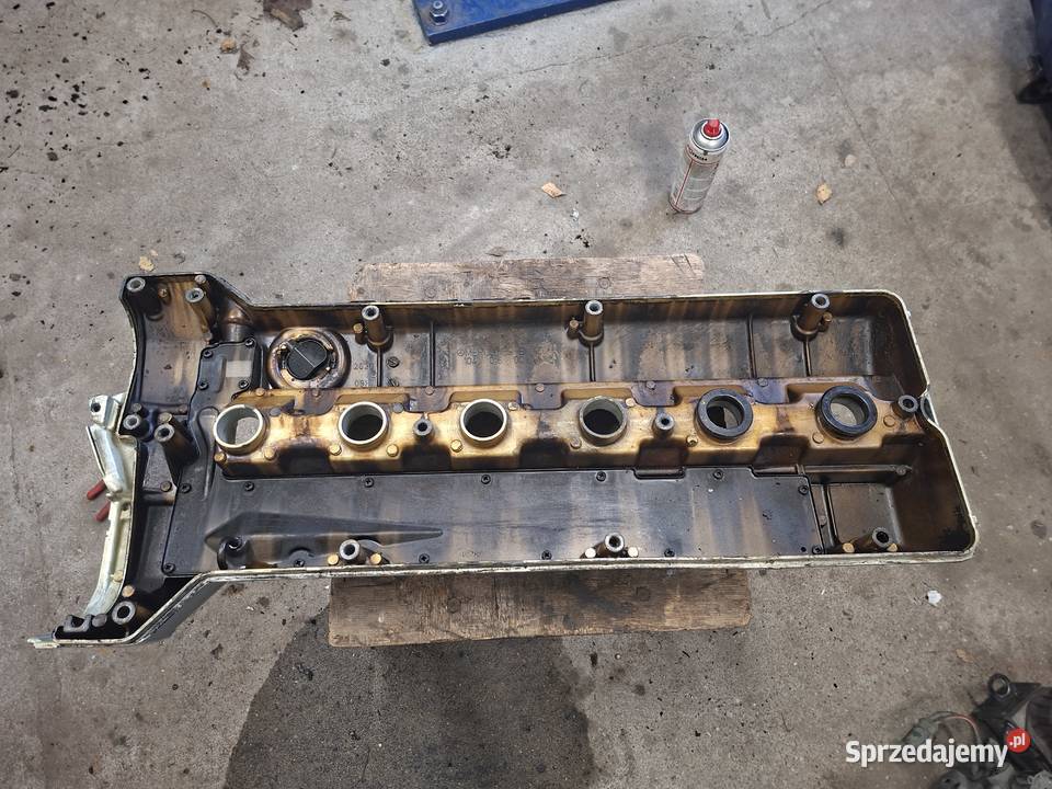 Mercedes w124 m104 pokrywa zaworów 1040160005 lubelskie Parczew