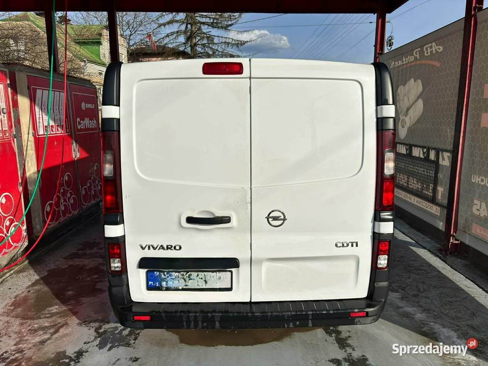Opel Vivaro long 16 120 2017r chłodnia gniazdo AUX Dęba