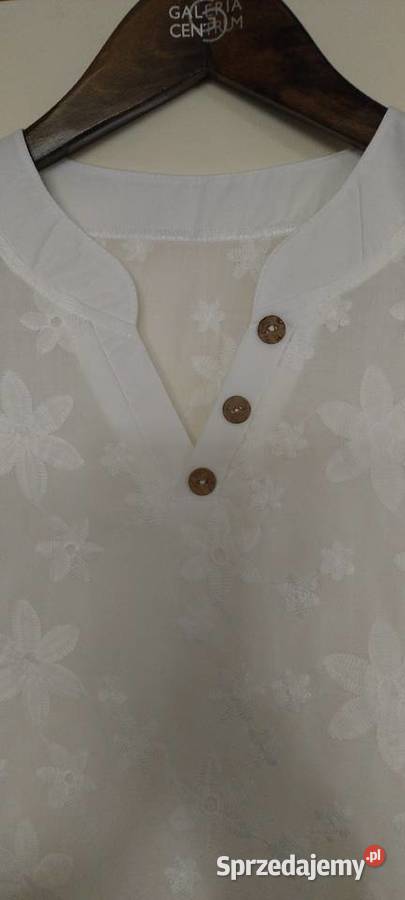Bluzka biała w kwiatki wyciskane białe biały