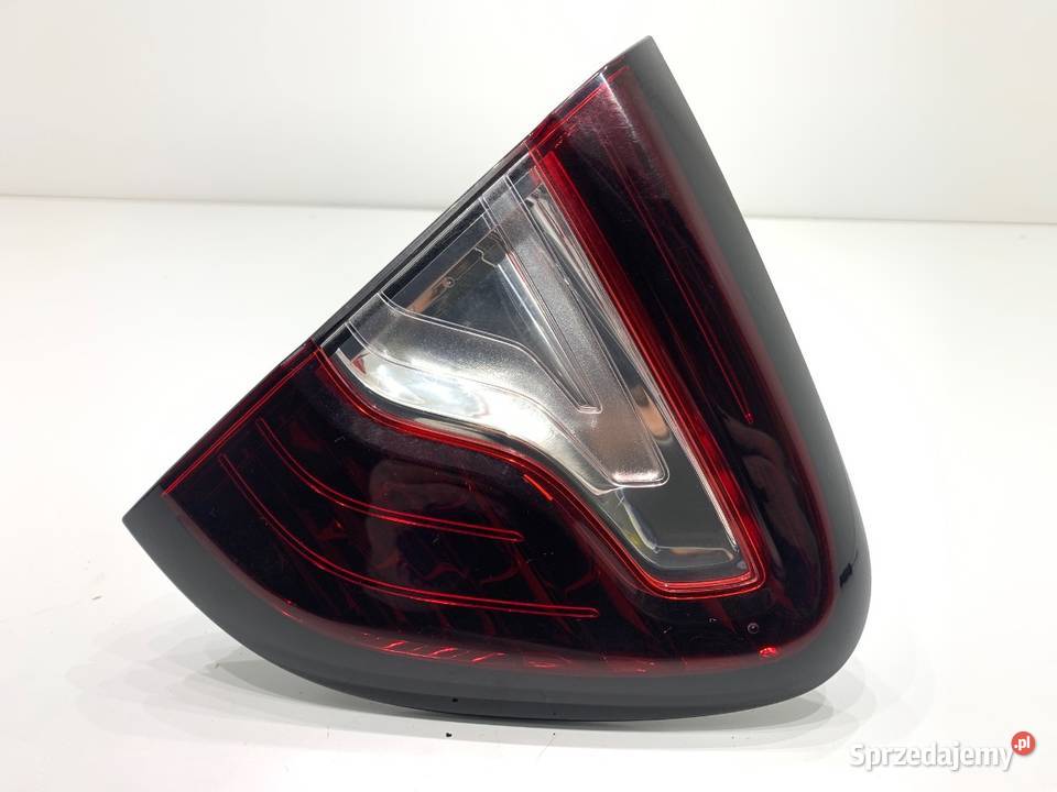 LAMPA TYŁ LEWA WEWNĘTRZNA RENAULT CAPTUR I