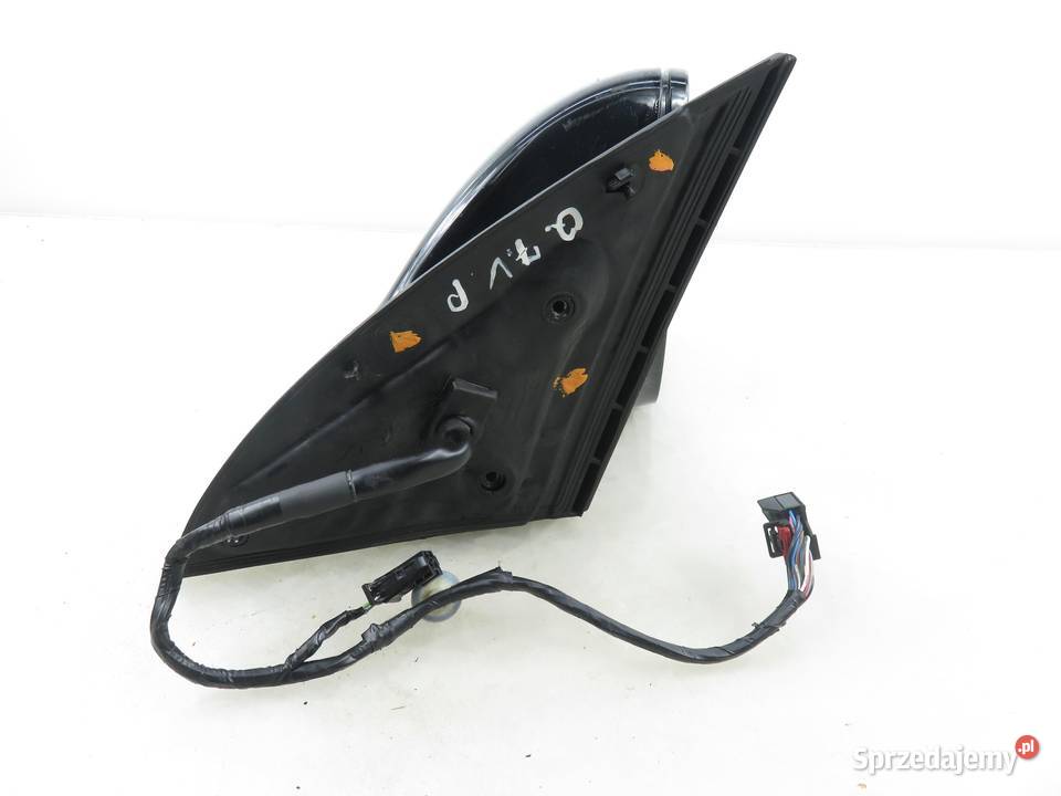 LUSTERKO PRAWE AUDI Q7 15 PIN LZ9Y osobowe sprzedam