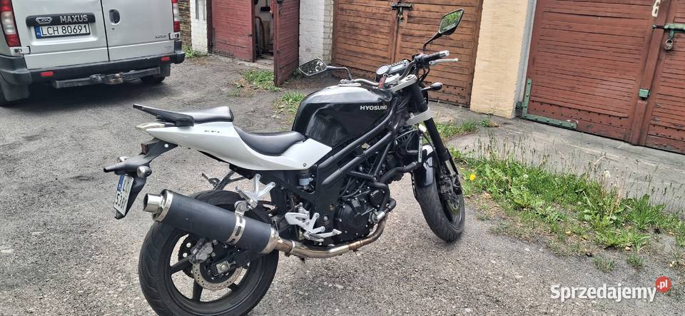 Hyosung GT 650 Naked Rok produkcji 2012 Hyosung Chełm