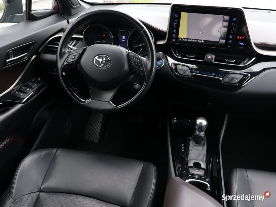 Toyota CHR 18 Hybrid Piaseczno