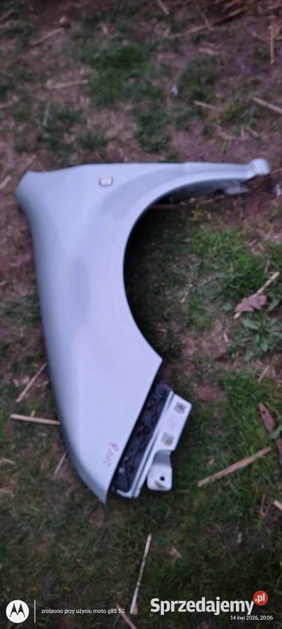 Błotnik lewy przedni Skoda Fabia 1 lakier 9102 osobowe Lubin