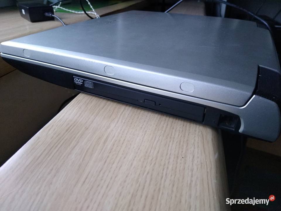 Retro laptop Toshiba Satellite SA10 model