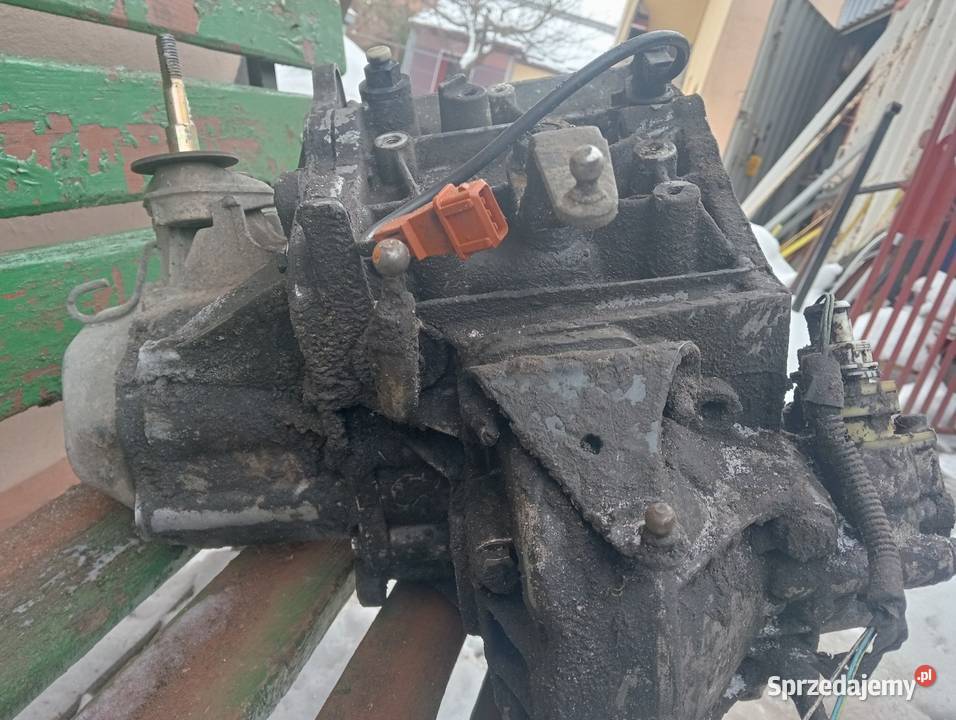 Citroen Berlingo 19D silnik słupek Rok produkcji 2003 Kraśnik