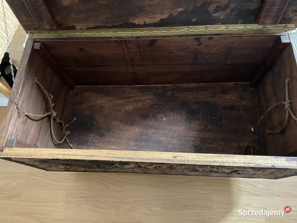 Kufer ręcznie rzeźbiony Wólka Piotrowska
