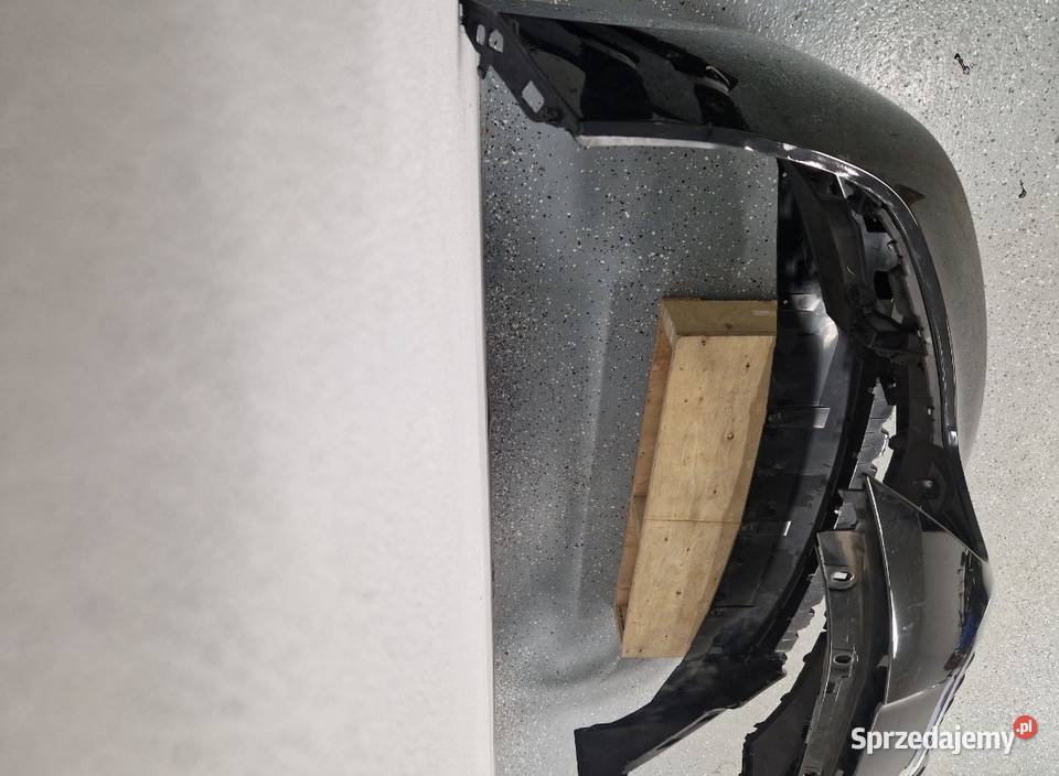 BMW 1 f40 zderzak przód przedni 4 x PDC Basic łódzkie Pabianice sprzedam